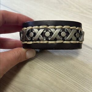 💙2 for $5 Brown and Silver Leather Bracelet